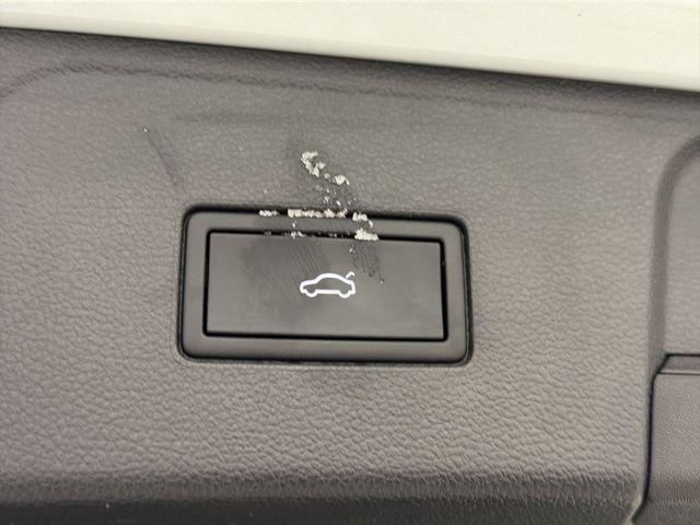 used 2025 Volkswagen Atlas car, priced at $31,338