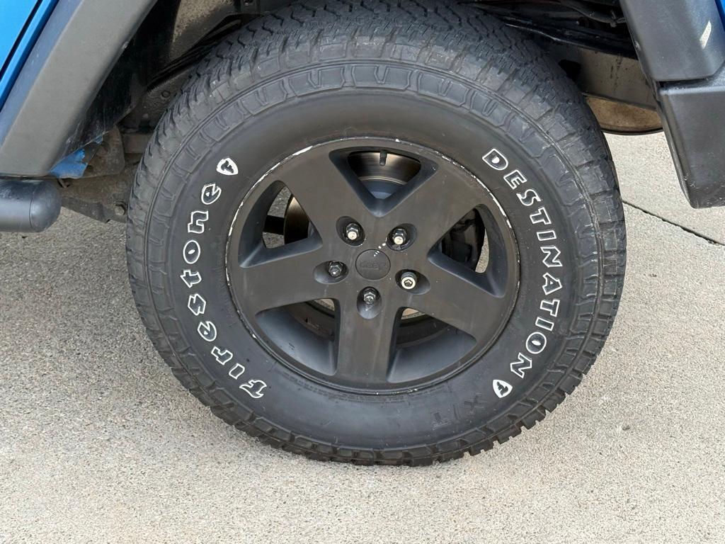 used 2015 Jeep Wrangler Unlimited car, priced at $14,554