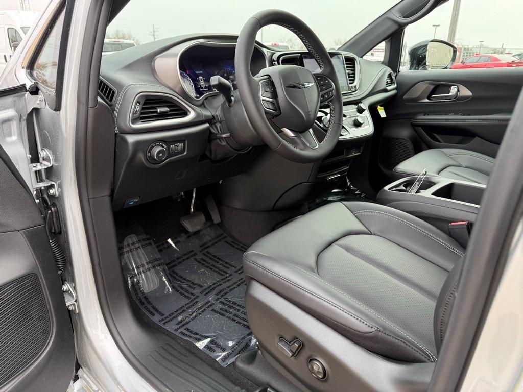 new 2026 Chrysler Pacifica car, priced at $44,247