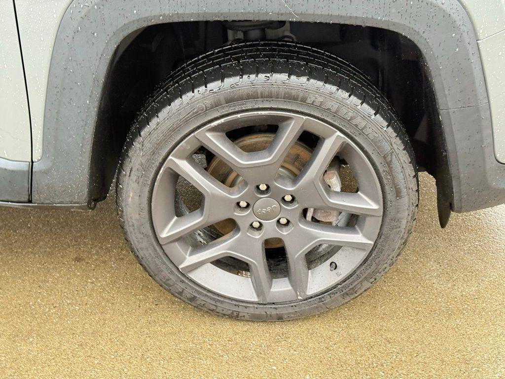 used 2021 Jeep Renegade car, priced at $17,165