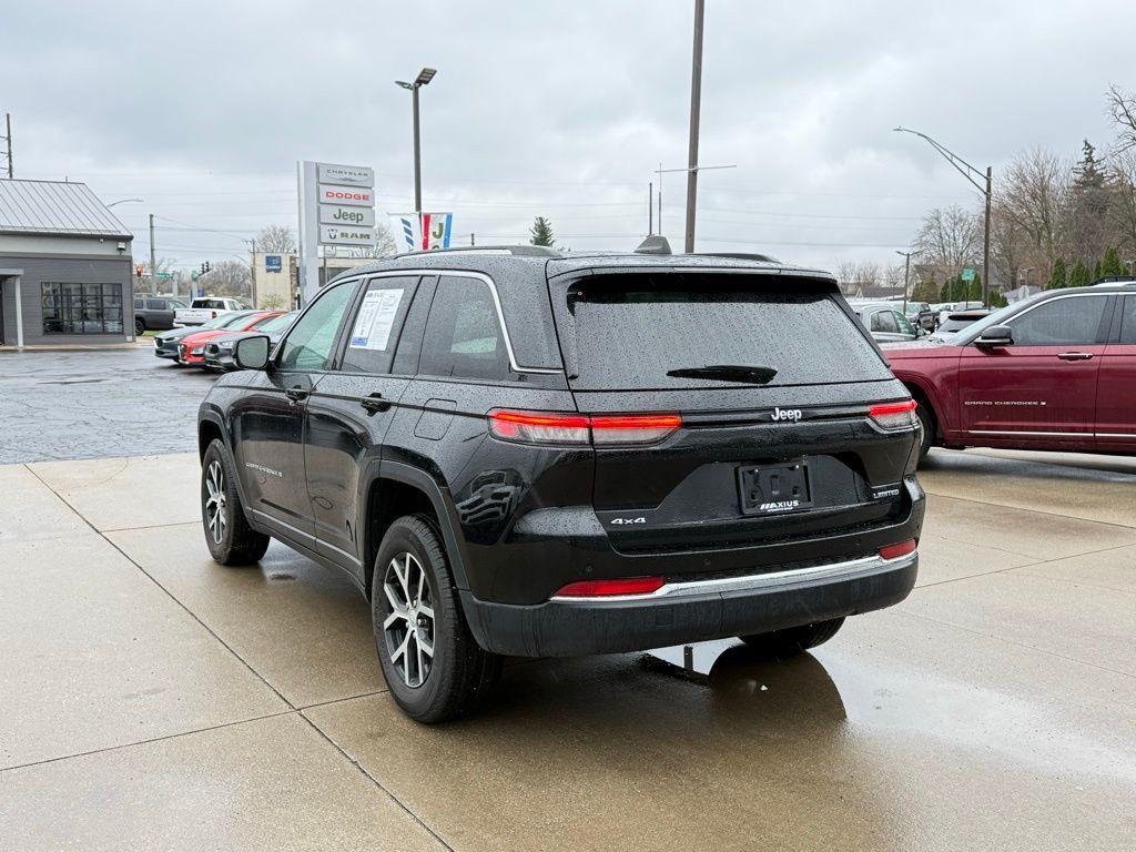 used 2023 Jeep Grand Cherokee car, priced at $26,656