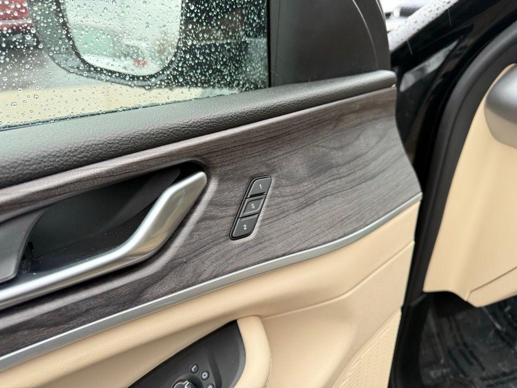 used 2023 Jeep Grand Cherokee car, priced at $26,656