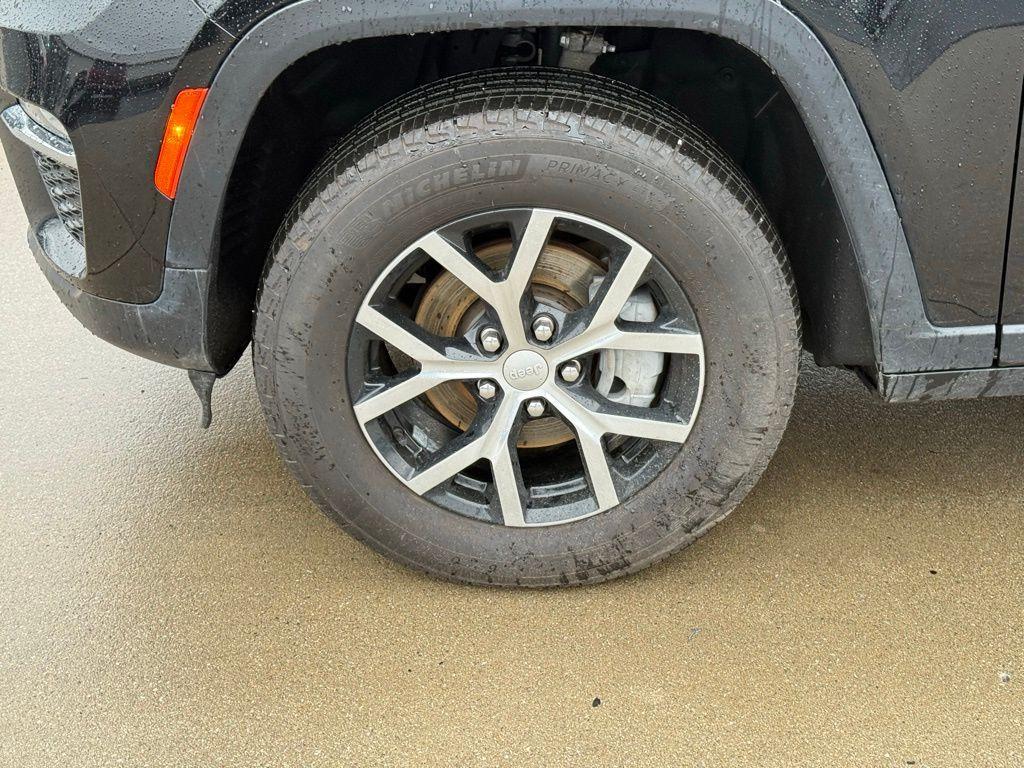 used 2023 Jeep Grand Cherokee car, priced at $26,656