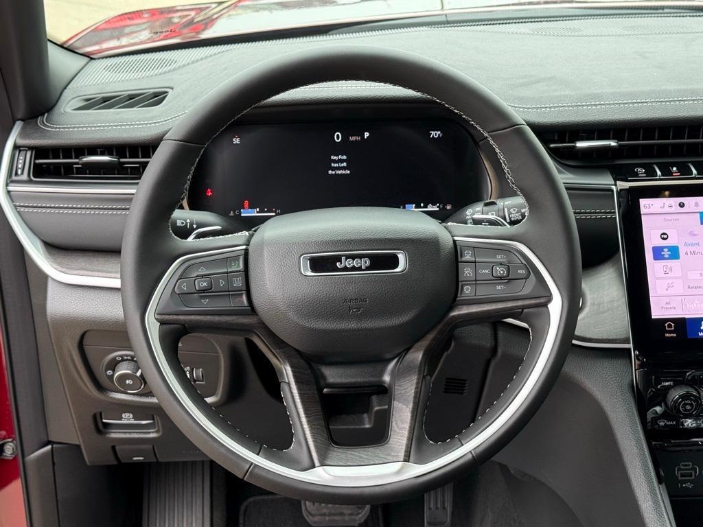 new 2025 Jeep Grand Cherokee car, priced at $42,217