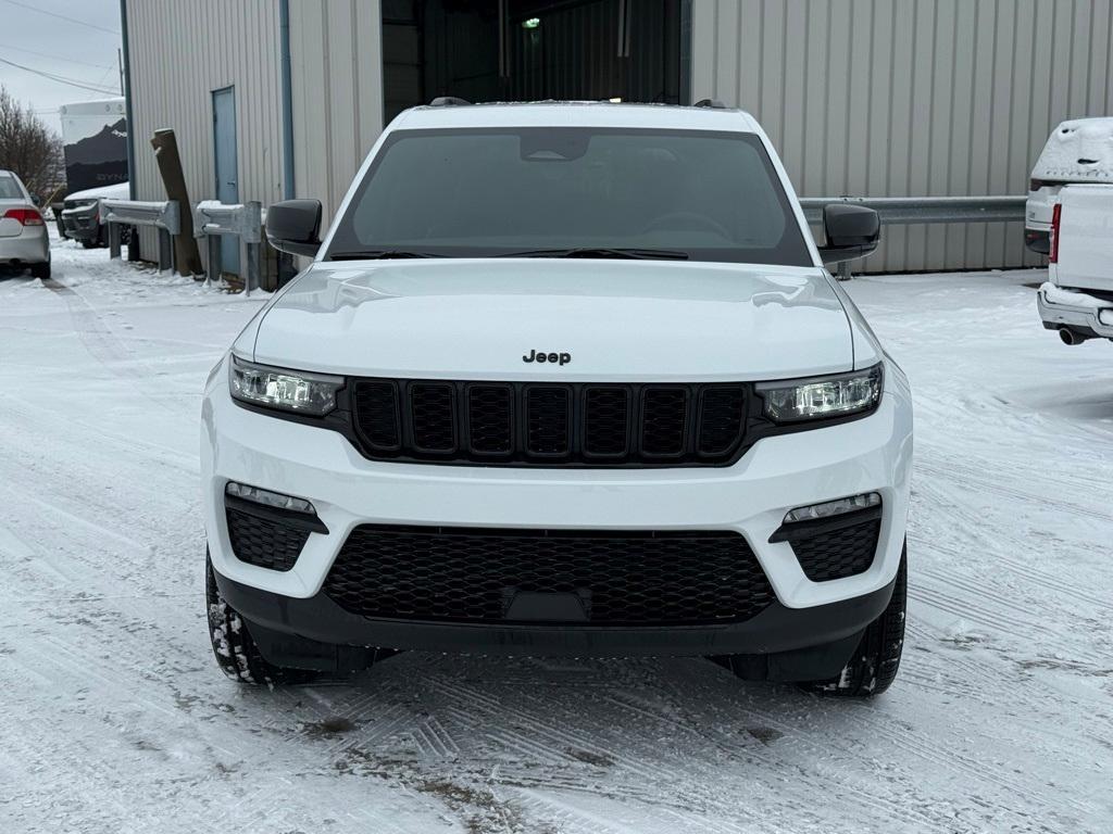 new 2025 Jeep Grand Cherokee car, priced at $47,125