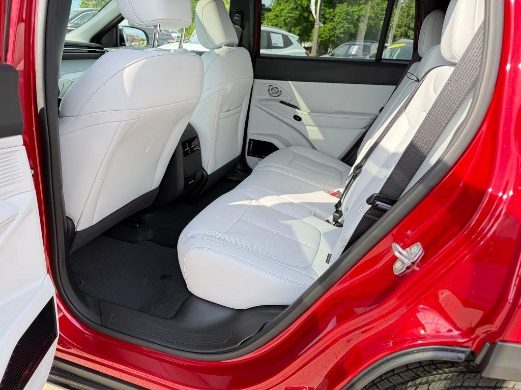 new 2026 Jeep Cherokee car, priced at $44,305