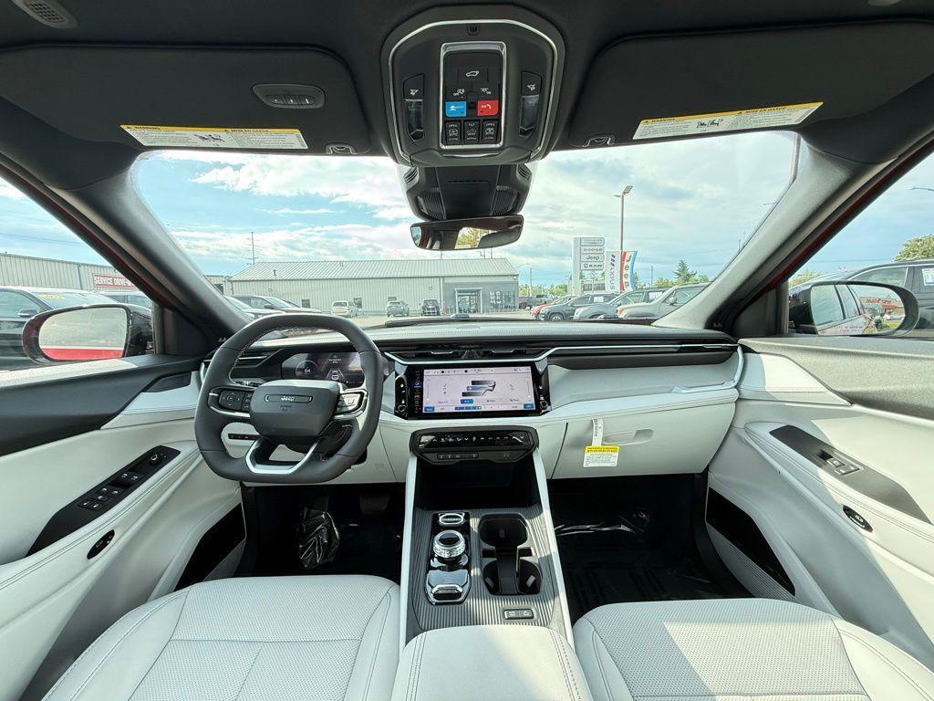new 2026 Jeep Cherokee car, priced at $44,305
