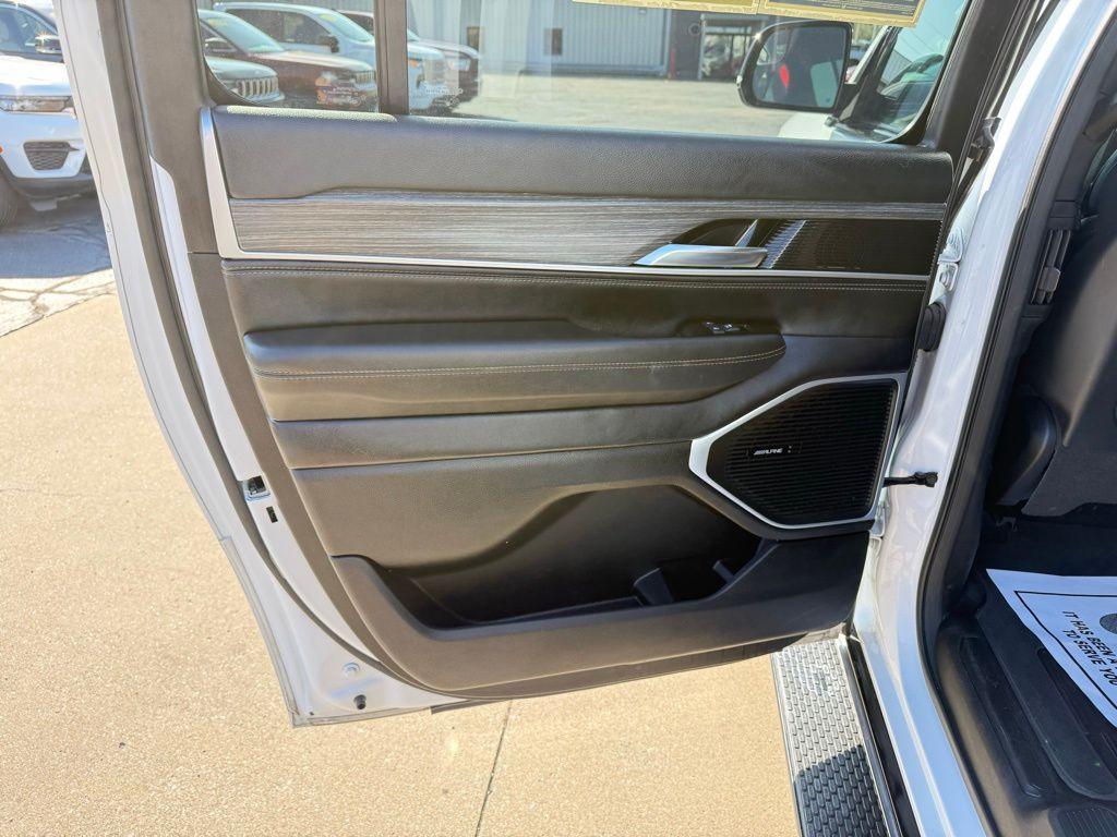 used 2024 Jeep Wagoneer L car, priced at $42,991