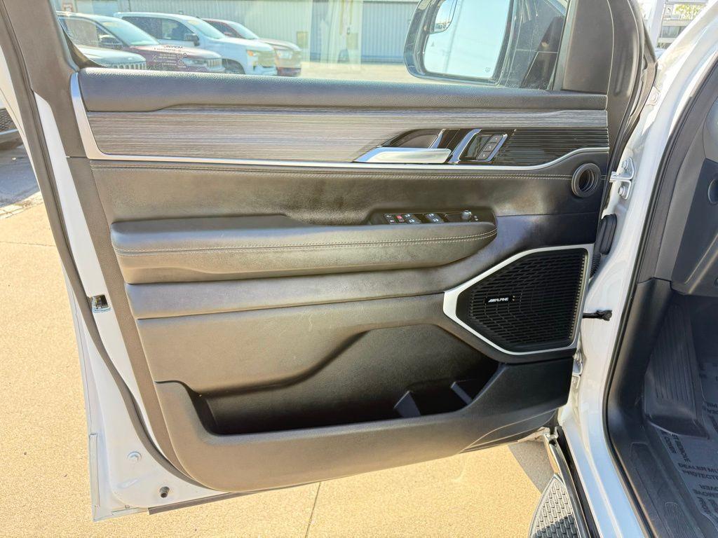 used 2024 Jeep Wagoneer L car, priced at $42,991