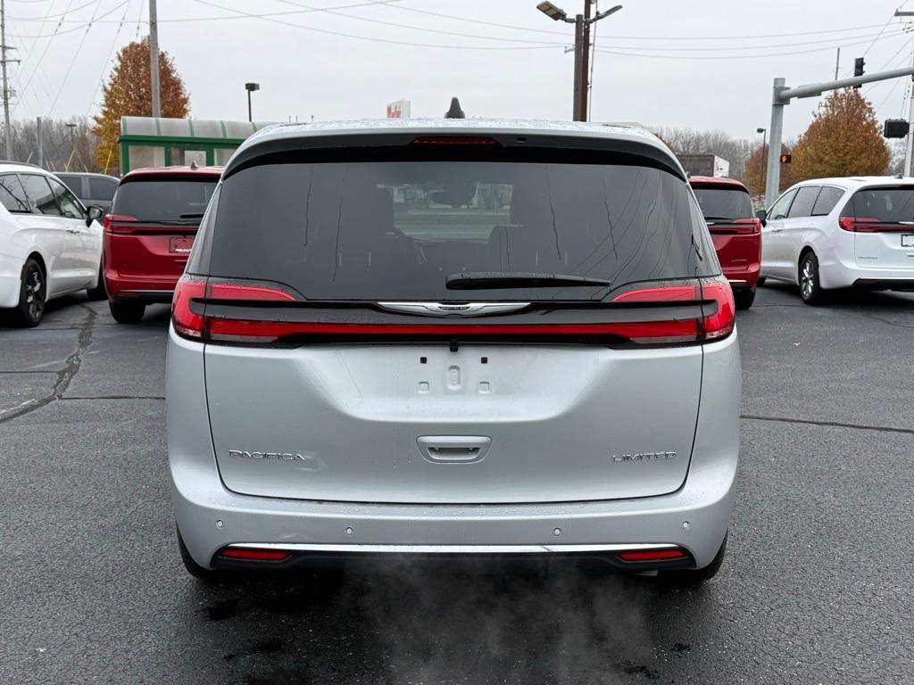 new 2026 Chrysler Pacifica car, priced at $48,277