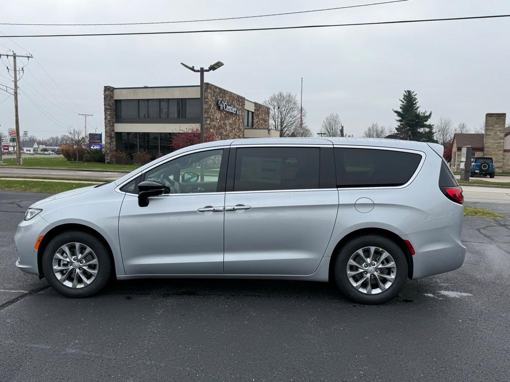 new 2026 Chrysler Pacifica car, priced at $48,277