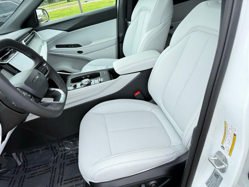 new 2026 Jeep Cherokee car, priced at $44,305