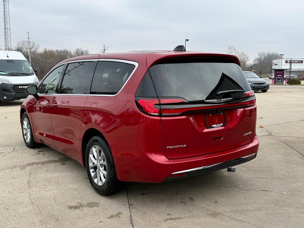 new 2026 Chrysler Pacifica car, priced at $47,277
