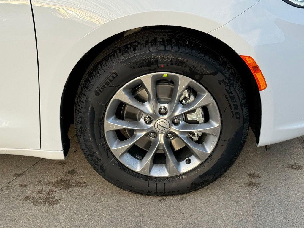 new 2026 Chrysler Pacifica car, priced at $46,601