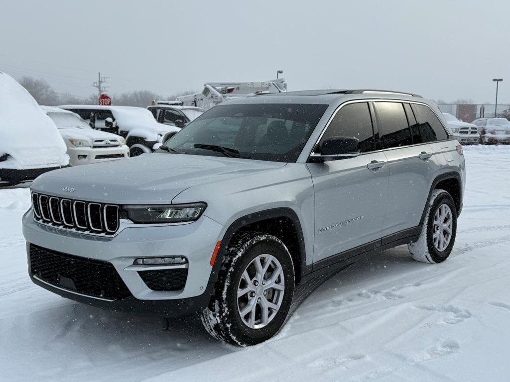 used 2022 Jeep Grand Cherokee car, priced at $27,856