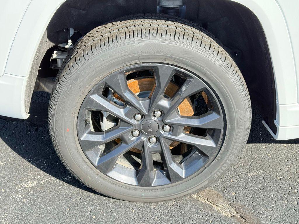 new 2026 Jeep Grand Cherokee L car