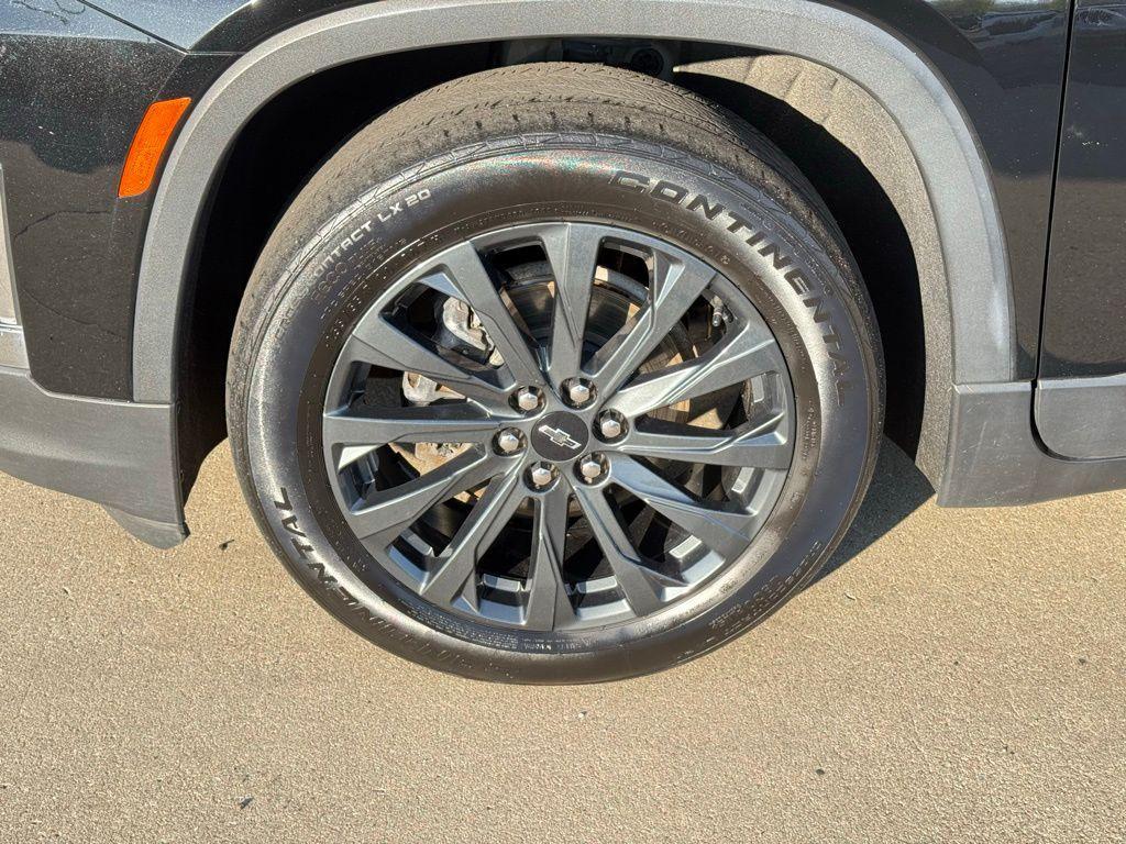 used 2023 Chevrolet Traverse car, priced at $36,791