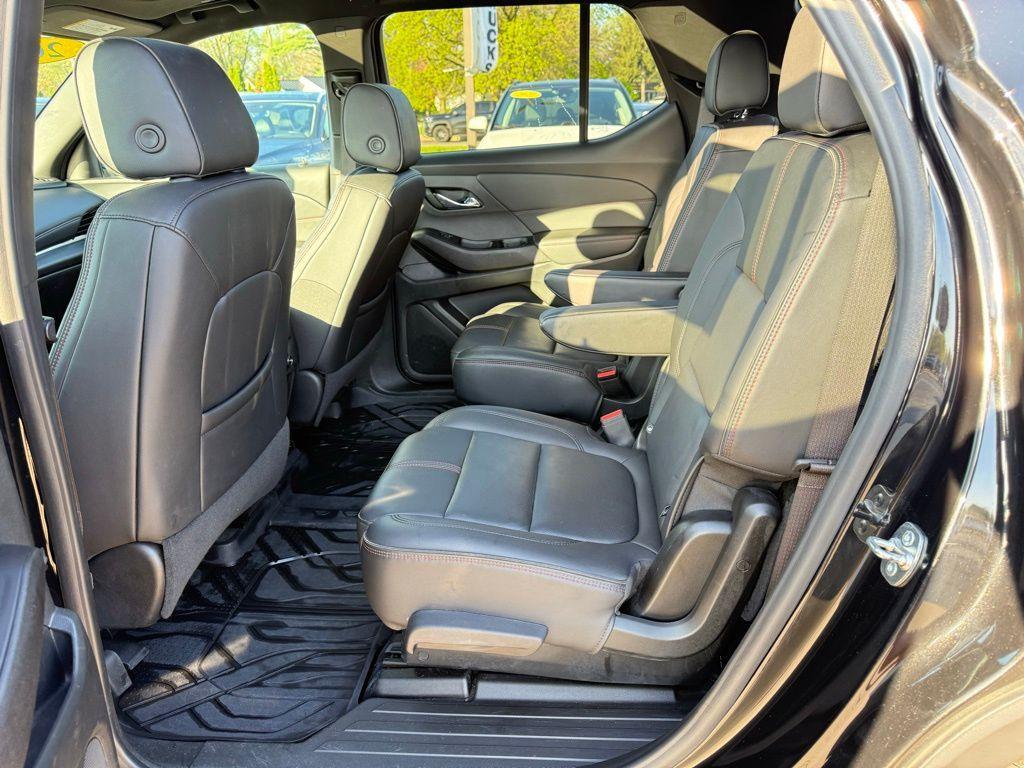 used 2023 Chevrolet Traverse car, priced at $36,791