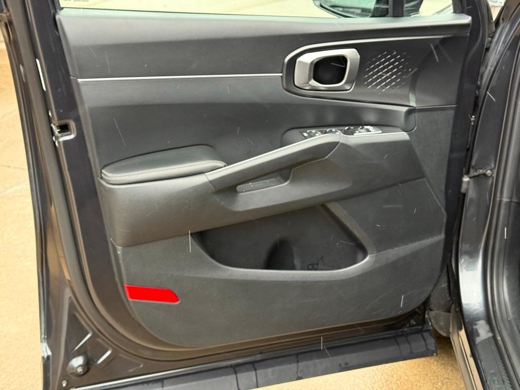 used 2024 Kia Sorento car, priced at $26,956