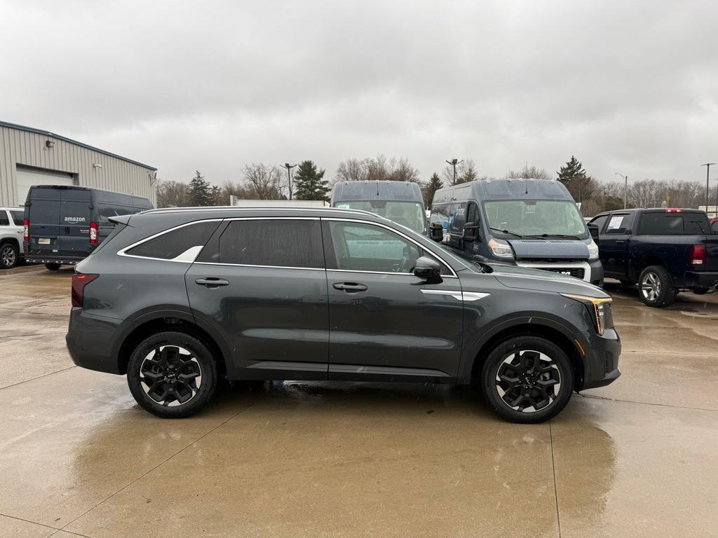 used 2024 Kia Sorento car, priced at $26,956