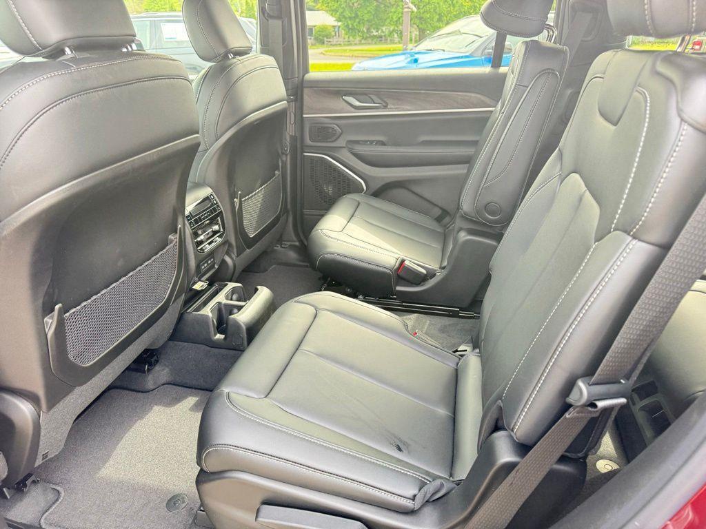 new 2026 Jeep Grand Cherokee L car, priced at $50,135