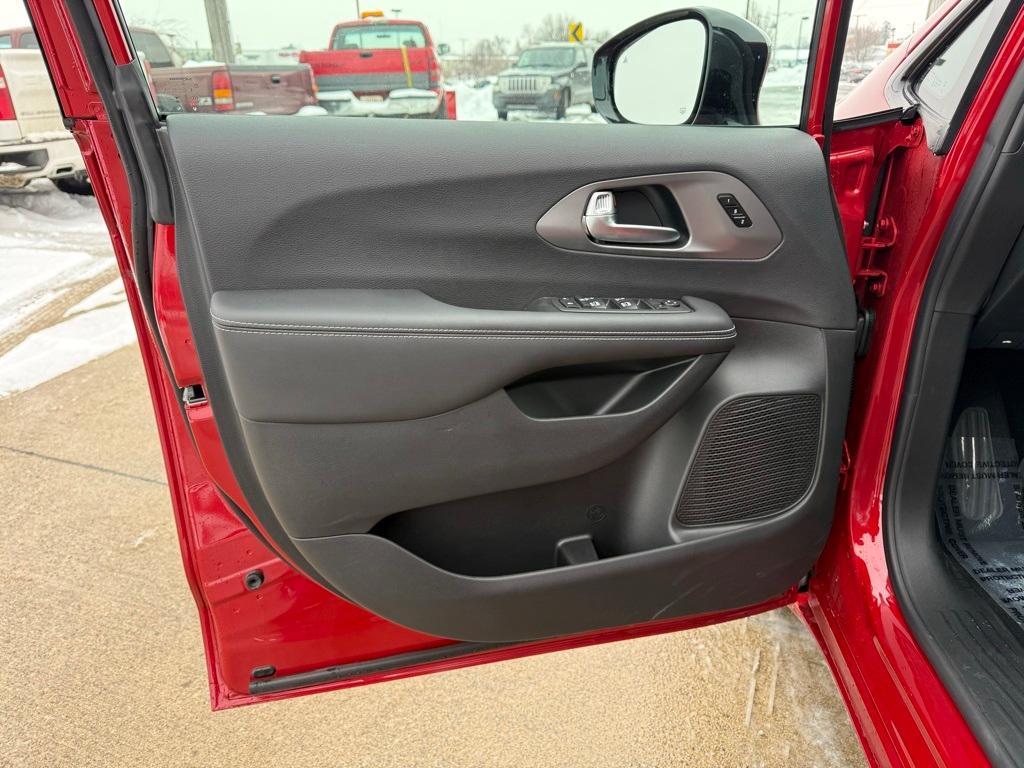 new 2026 Chrysler Pacifica car, priced at $42,267