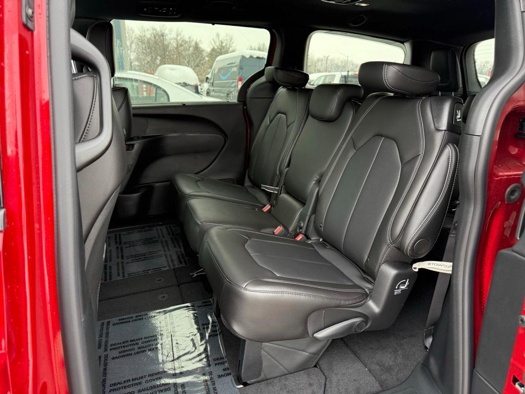 new 2026 Chrysler Pacifica car, priced at $42,267