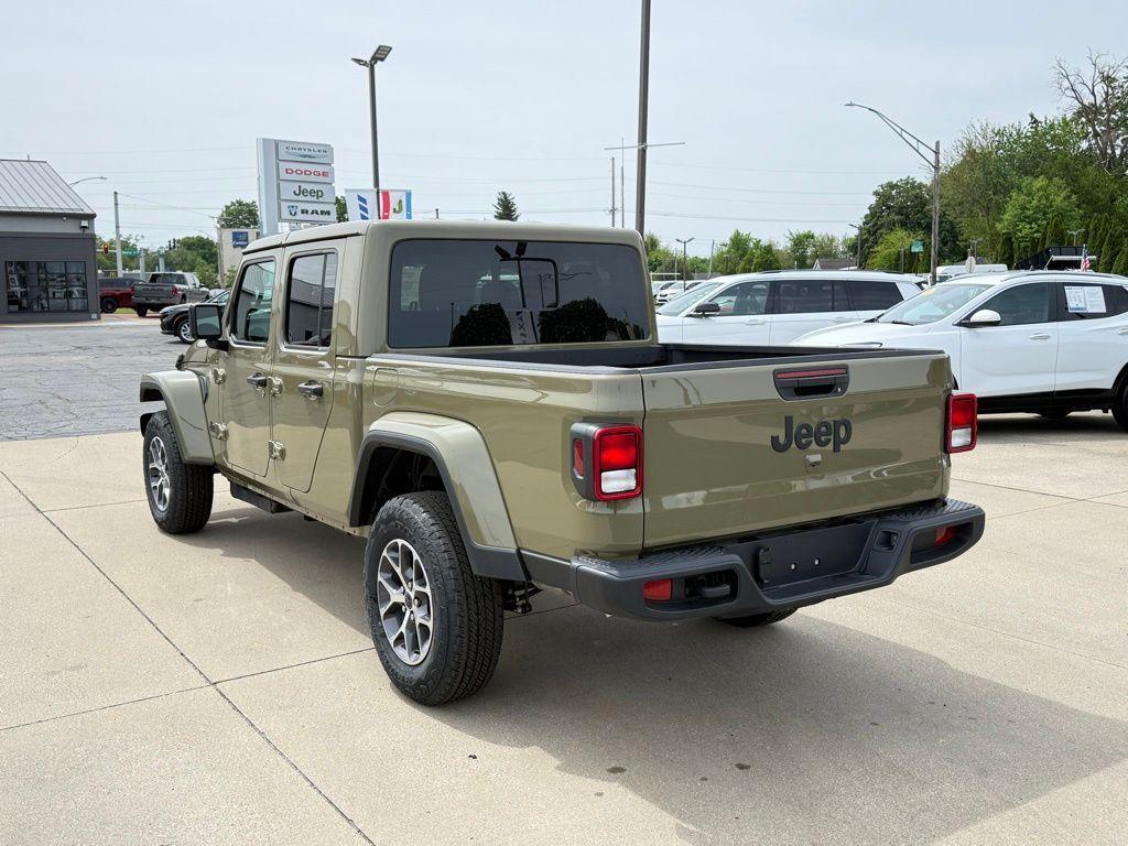 new 2026 Jeep Gladiator car, priced at $48,091