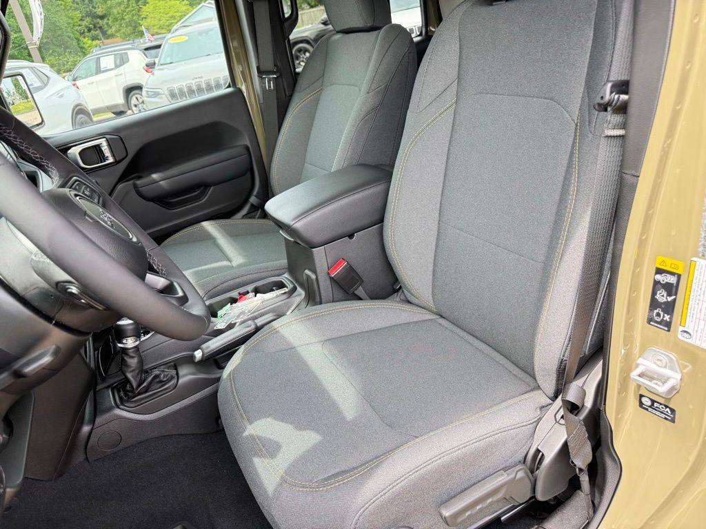 new 2026 Jeep Gladiator car, priced at $48,091