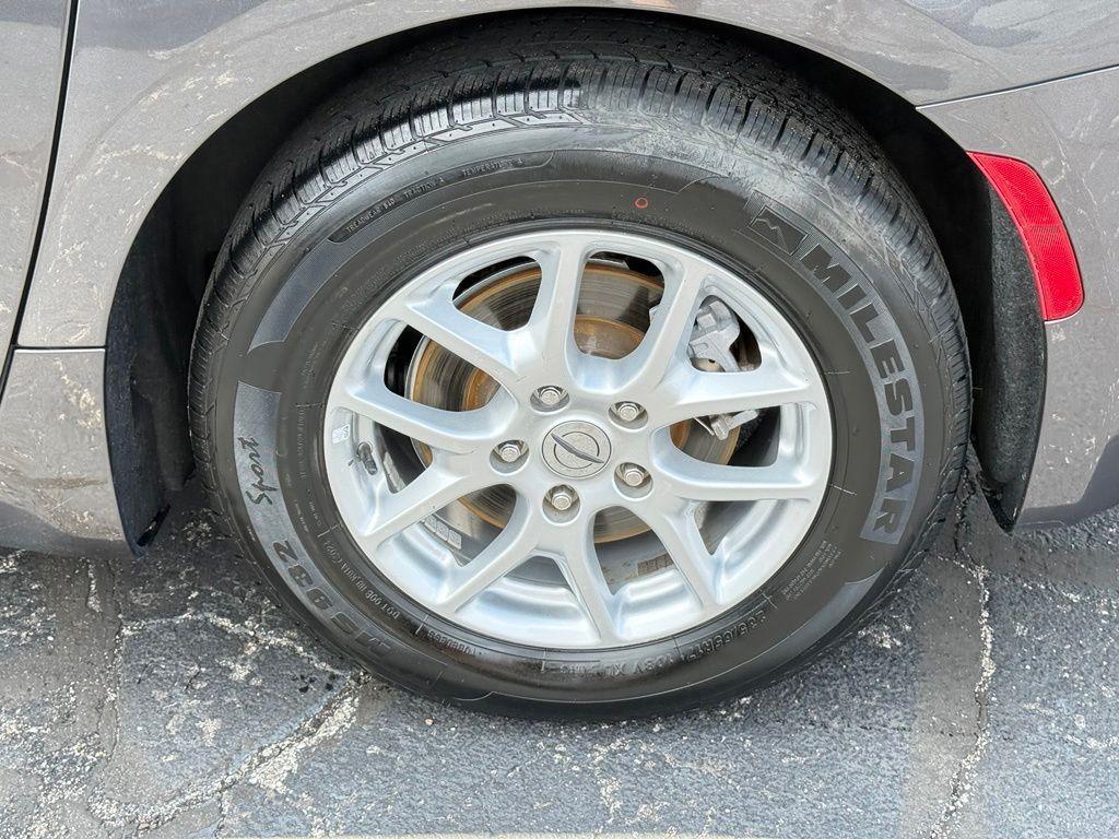 used 2023 Chrysler Pacifica car, priced at $23,995