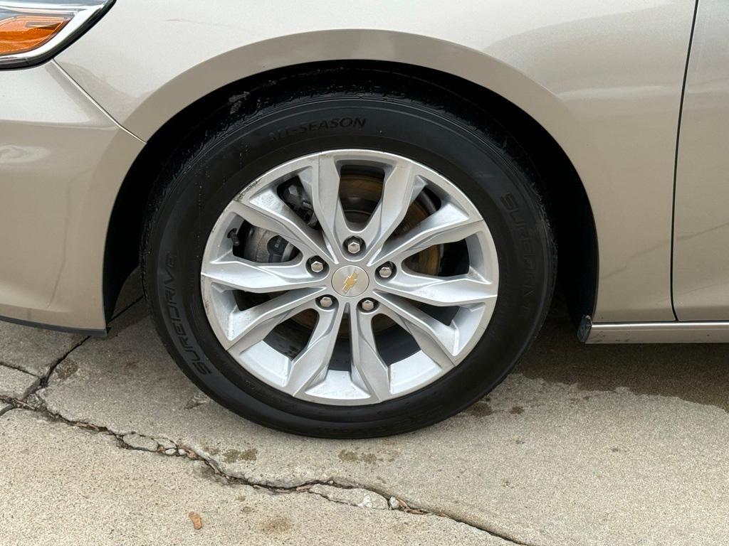 used 2024 Chevrolet Malibu car, priced at $17,609