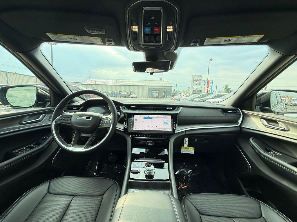 new 2026 Jeep Grand Cherokee car, priced at $51,145