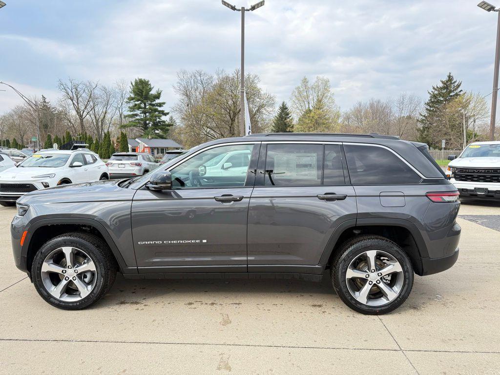 new 2026 Jeep Grand Cherokee car, priced at $51,145