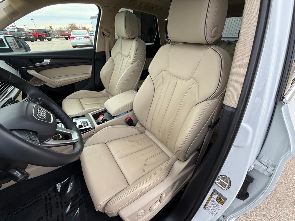 used 2024 Audi Q5 car, priced at $27,114