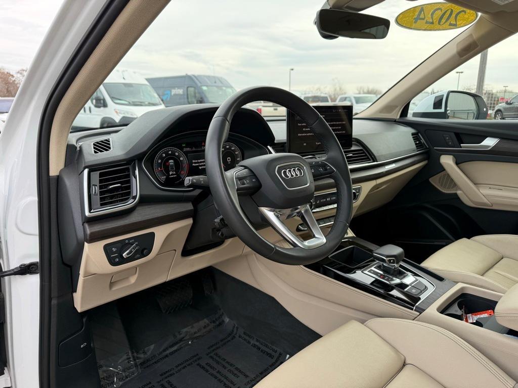 used 2024 Audi Q5 car, priced at $27,114