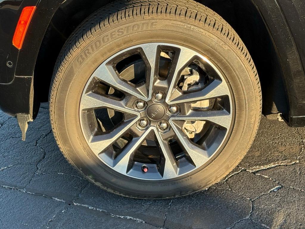 used 2023 Jeep Grand Cherokee 4xe car, priced at $33,725