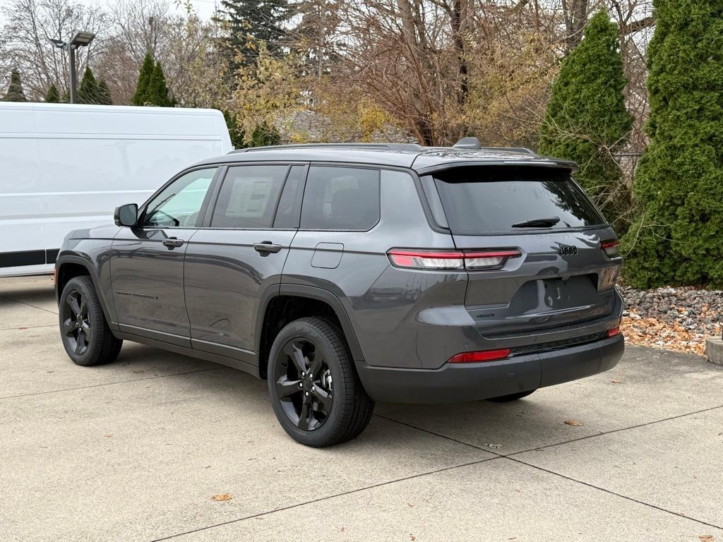 new 2025 Jeep Grand Cherokee L car, priced at $47,235