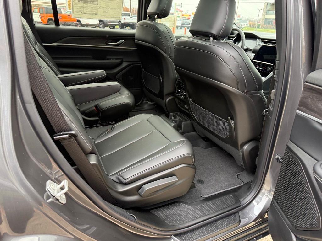 new 2025 Jeep Grand Cherokee L car, priced at $47,235