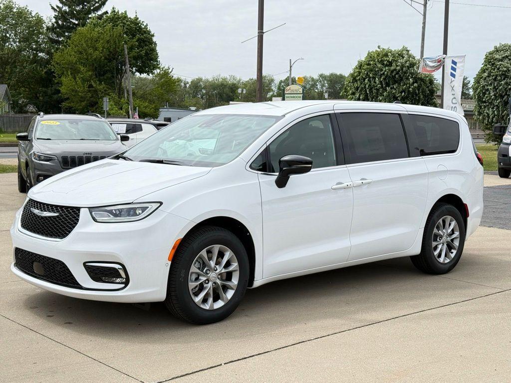 new 2026 Chrysler Pacifica car, priced at $43,297