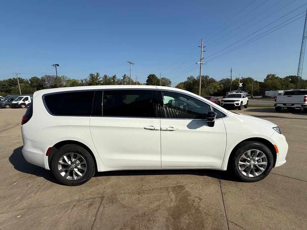 new 2026 Chrysler Pacifica car, priced at $44,297