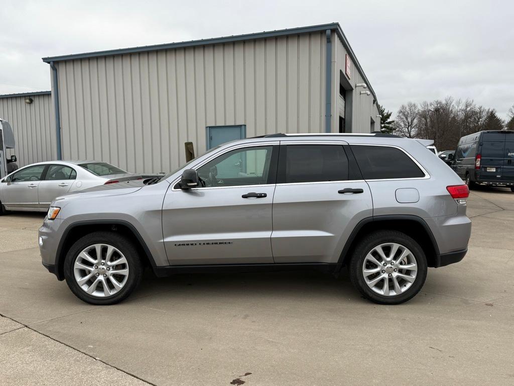 used 2017 Jeep Grand Cherokee car, priced at $8,724