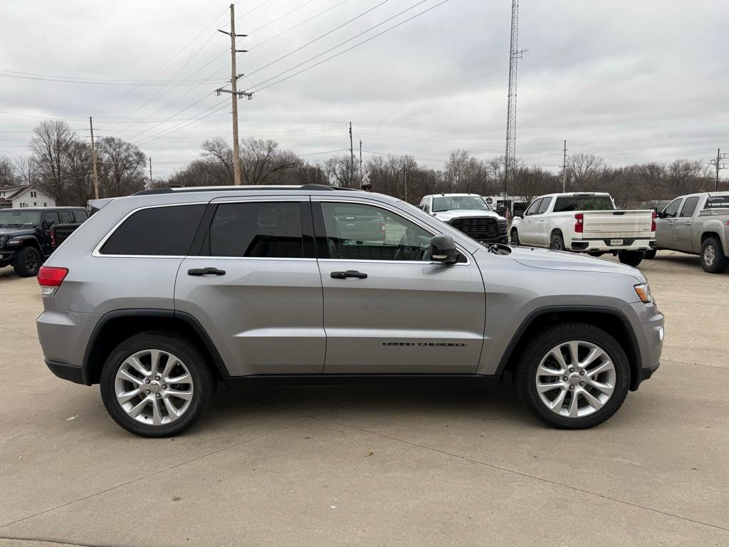 used 2017 Jeep Grand Cherokee car, priced at $8,724
