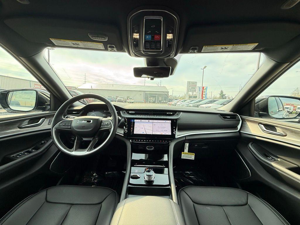 new 2026 Jeep Grand Cherokee car, priced at $51,145