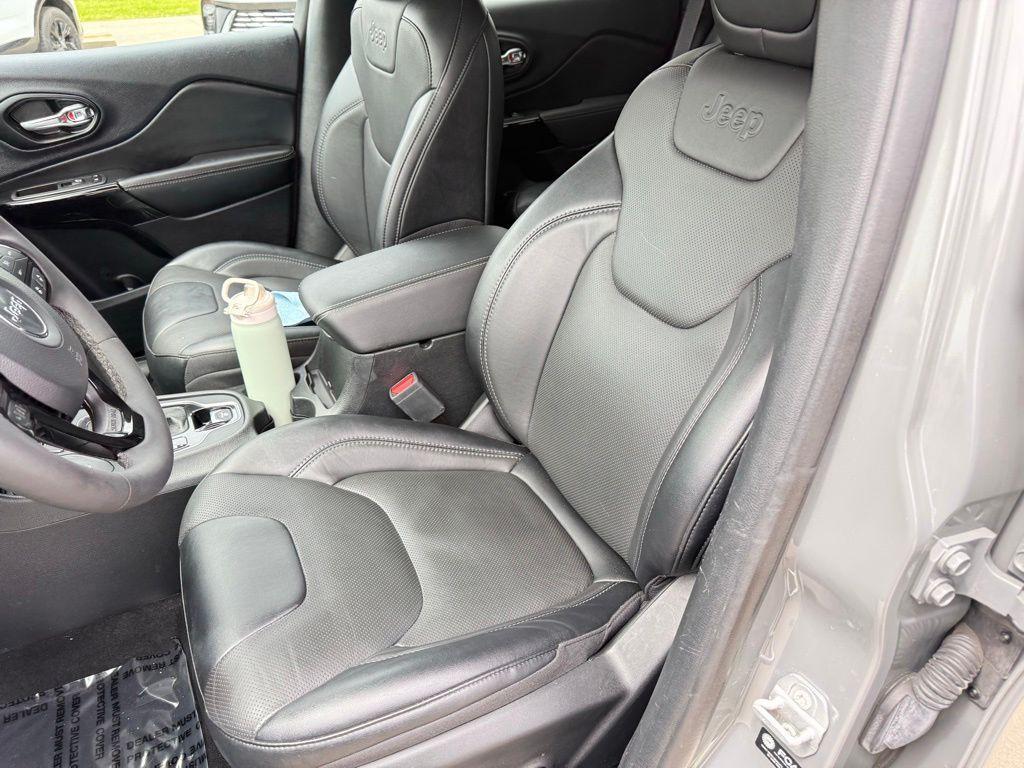 used 2023 Jeep Cherokee car, priced at $22,975