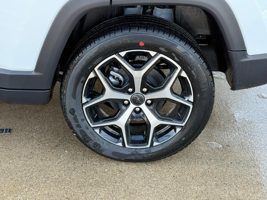 new 2026 Jeep Compass car, priced at $33,887