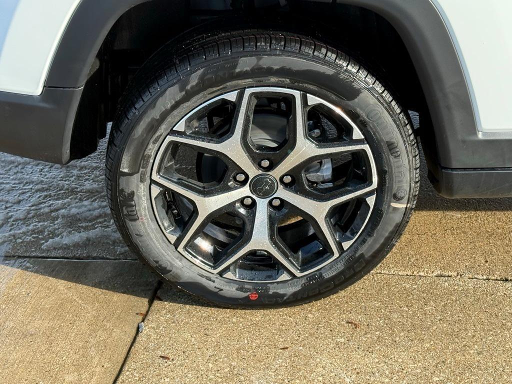 new 2026 Jeep Compass car, priced at $33,887