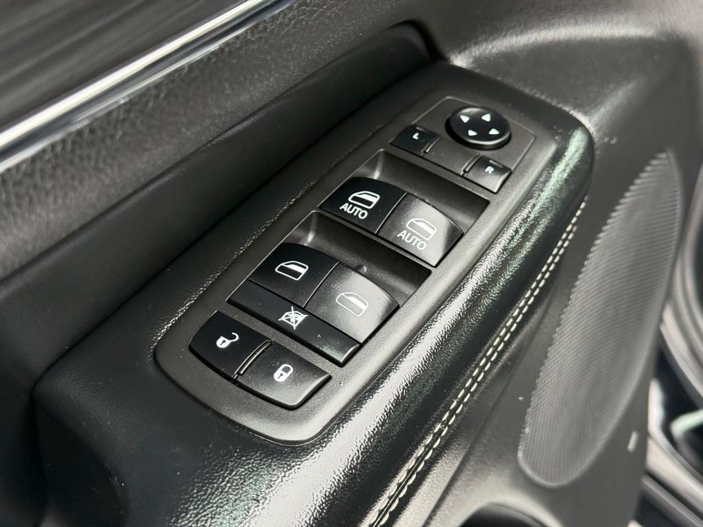 used 2021 Jeep Grand Cherokee car, priced at $27,981