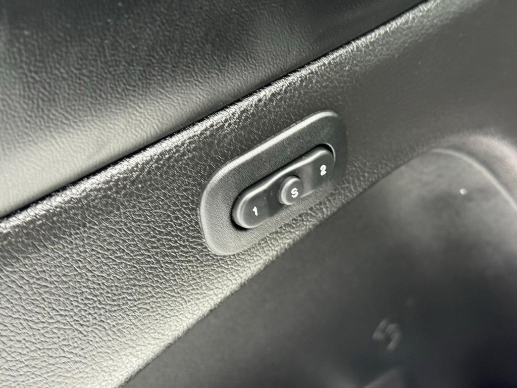 used 2021 Jeep Grand Cherokee car, priced at $27,981