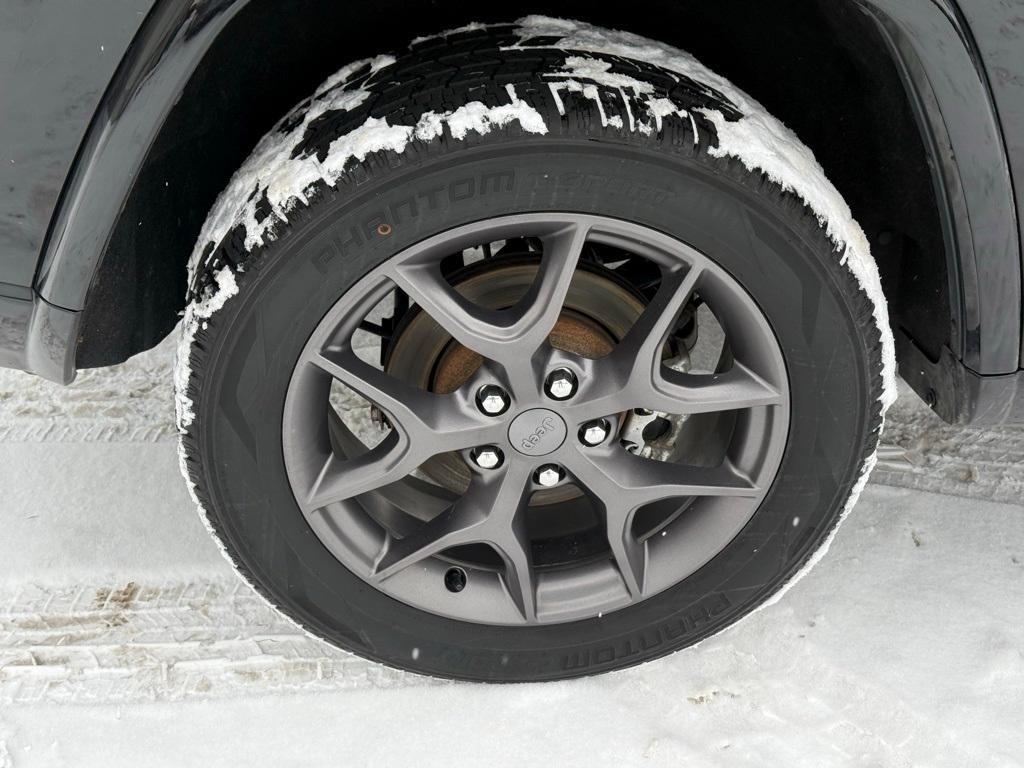 used 2021 Jeep Grand Cherokee car, priced at $27,981