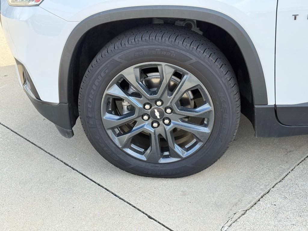 used 2021 Chevrolet Traverse car, priced at $18,941